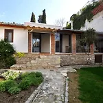 Villa Goldsmith House