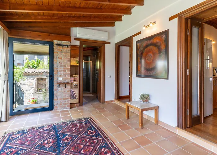 Villa Goldsmith House