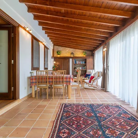 Goldsmith House Villa *