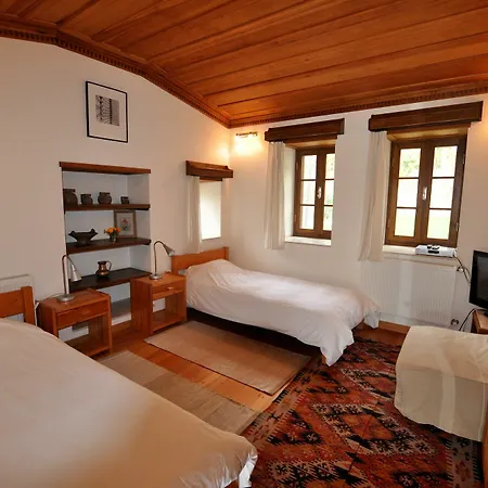 Goldsmith House Villa *